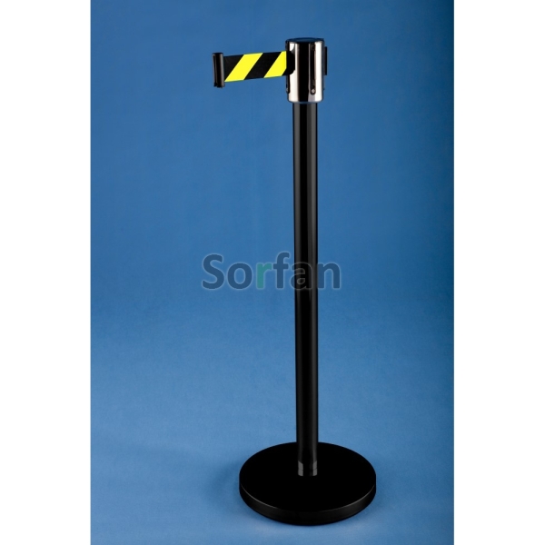 retractable-barrier-industrial-red-2,7-m-black